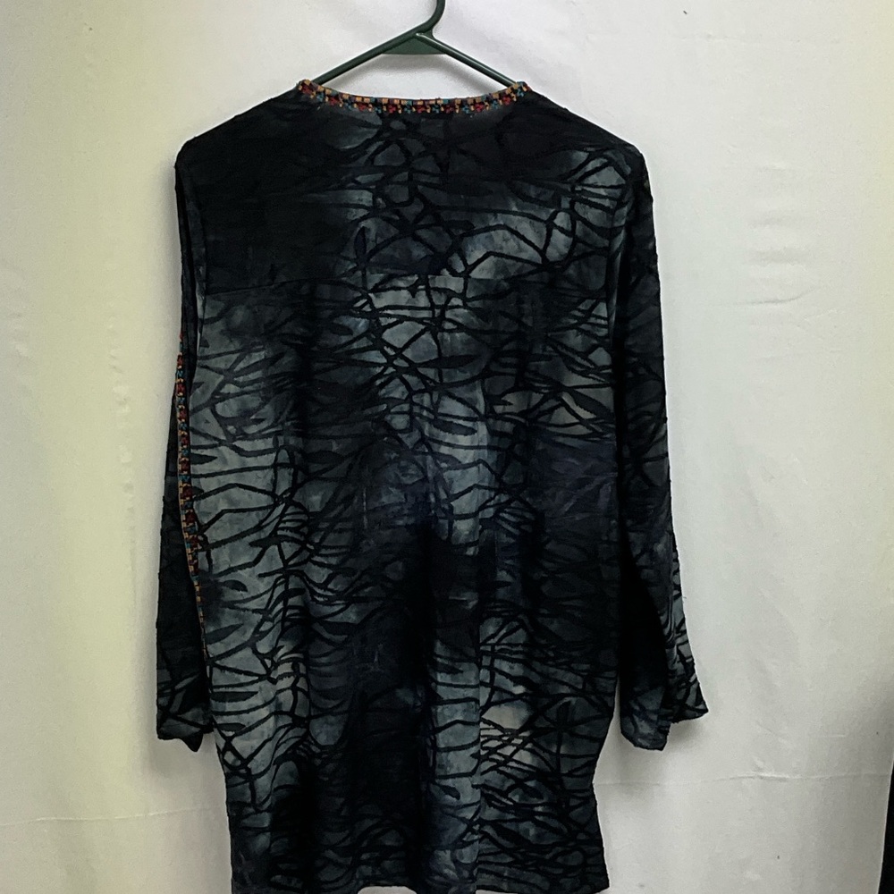 Calessa Elegant Black Tunic with Floral Embroidery - Picture 12 of 12